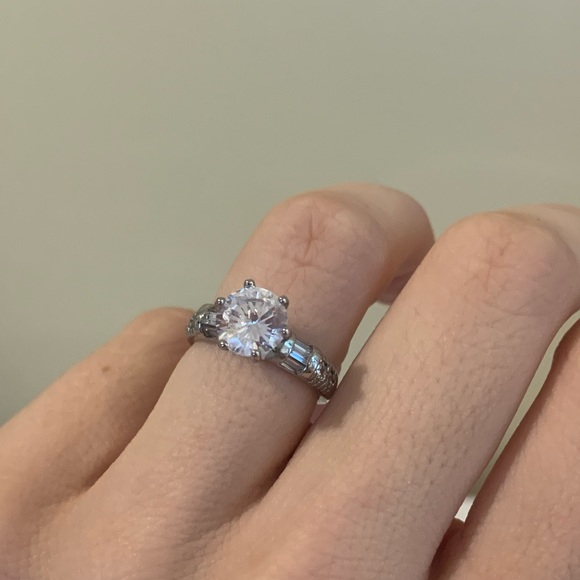 Engagement Ring set size 6 - Picture 2 of 3